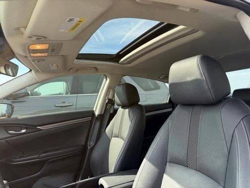 2019 Honda Civic Touring
