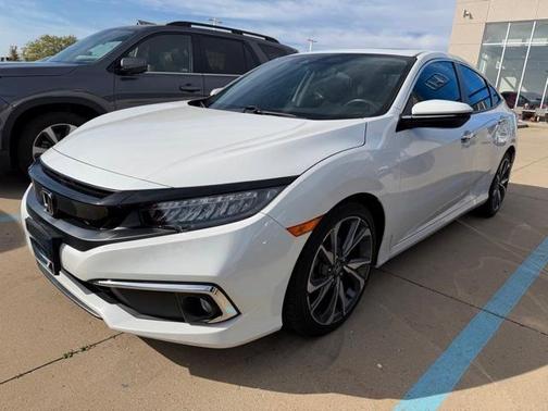 2019 Honda Civic Touring