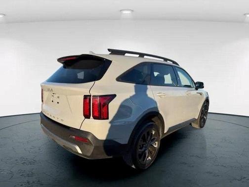 2022 Kia Sorento X-Line EX
