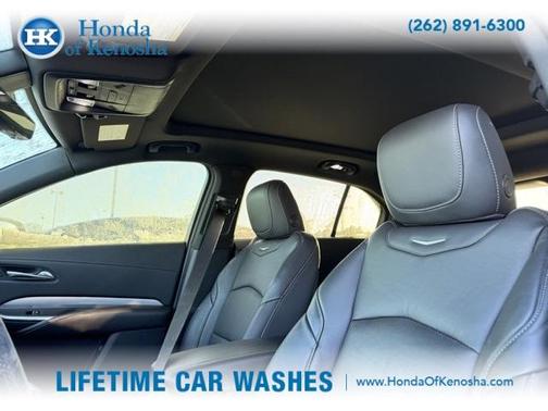 2022 Cadillac XT4 Premium Luxury