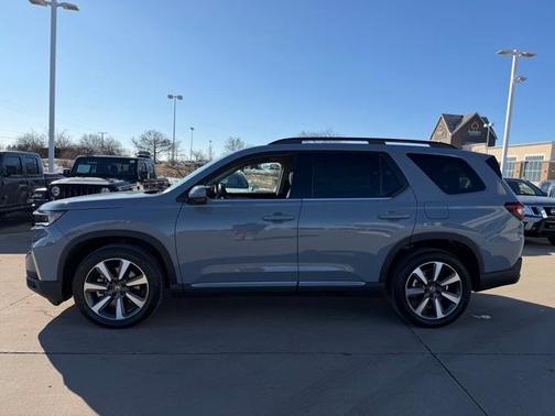 2025 Honda Pilot Elite