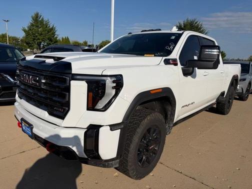 2024 GMC Sierra 2500 AT4