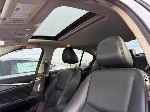 2017 INFINITI Q50 3.0T Signature Edition