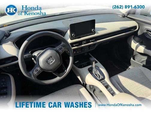 Platinum White 2025 Honda HR-V LX