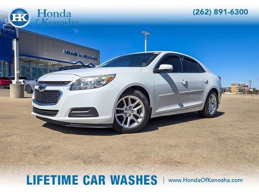 Summit White 2015 Chevrolet Malibu 1LT