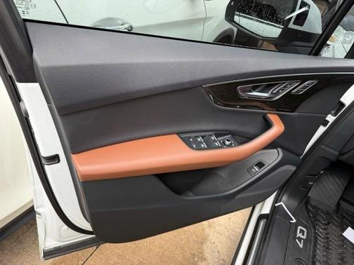 2023 Audi Q7 45 Premium