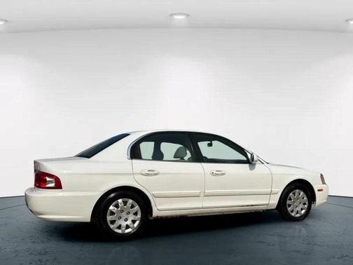 2004 Kia Optima 