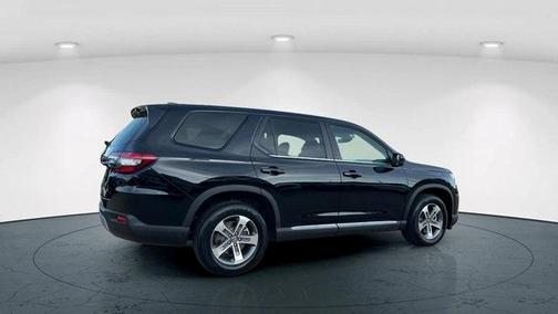 2023 Honda Pilot EX-L 7-Passenger