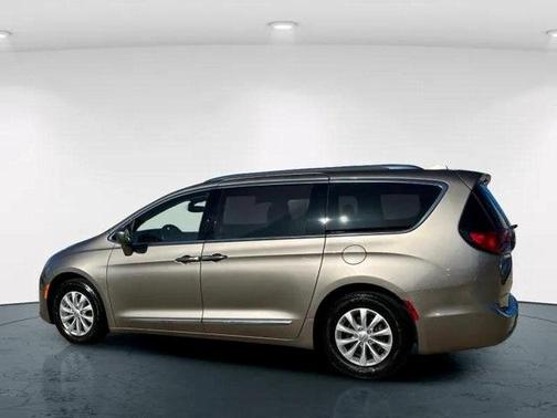 2018 Chrysler Pacifica Touring-L Plus