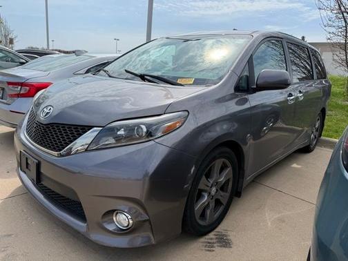 2017 Toyota Sienna SE