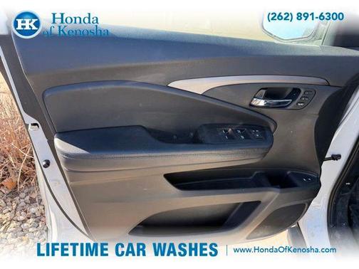 Platinum White Pearl 2022 Honda Pilot Special Edition