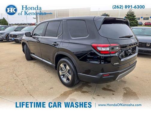 Crystal Black Pearl 2025 Honda Pilot EX-L