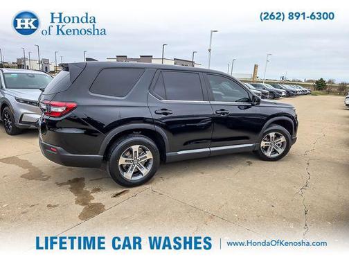 Crystal Black Pearl 2025 Honda Pilot EX-L
