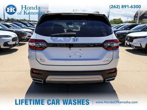 Platinum White 2025 Honda Pilot Elite