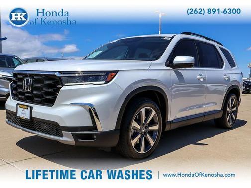Platinum White 2025 Honda Pilot Elite