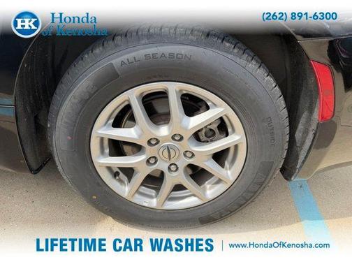 Diamond Black 2024 Chrysler Pacifica Touring-L