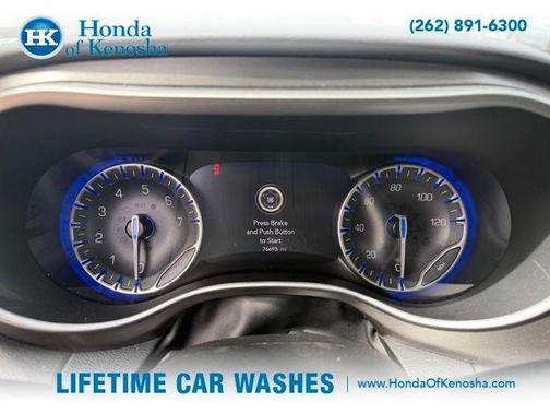Diamond Black 2024 Chrysler Pacifica Touring-L