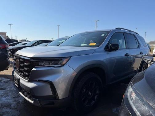 2025 Honda Pilot TrailSport