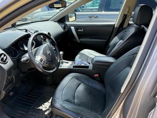 2011 Nissan Rogue SV