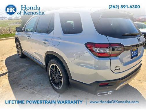 Platinum White 2026 Honda Pilot Touring S