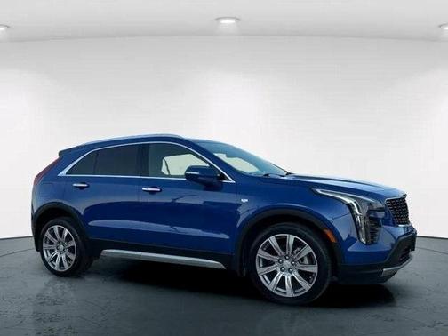 2021 Cadillac XT4 Premium Luxury
