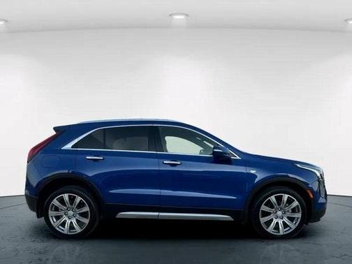 2021 Cadillac XT4 Premium Luxury