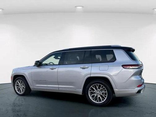 2022 Jeep Grand Cherokee L Summit