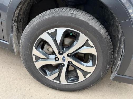 2022 Subaru Outback Touring XT