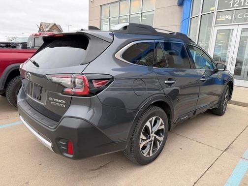 2022 Subaru Outback Touring XT