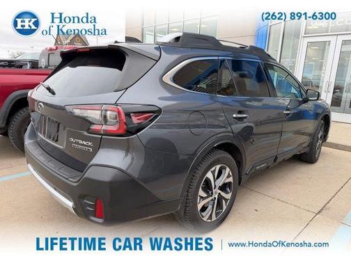 2022 Subaru Outback Touring XT