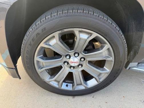 2015 GMC Yukon XL Denali