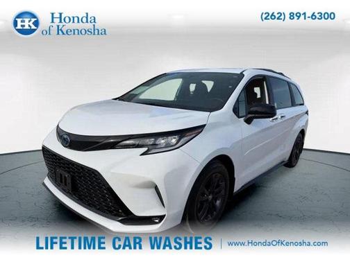 2025 Toyota Sienna XSE 7 Passenger