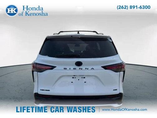 2025 Toyota Sienna XSE 7 Passenger