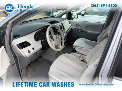 Silver Sky Metallic 2014 Toyota Sienna LE
