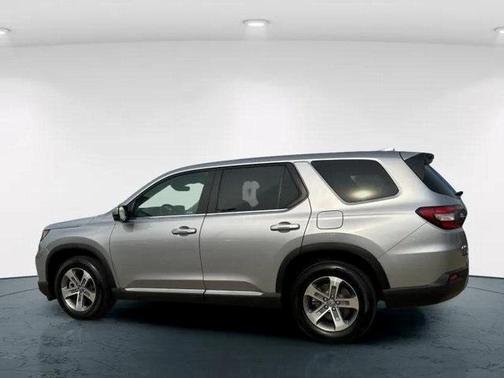 2023 Honda Pilot EX-L 8-Passenger