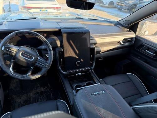 2025 GMC Yukon AT4 Ultimate