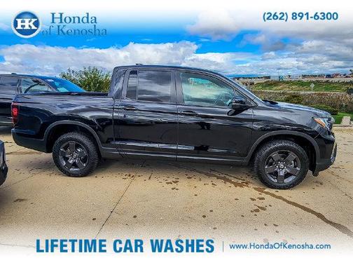 Crystal Black Pearl 2026 Honda Ridgeline TrailSport