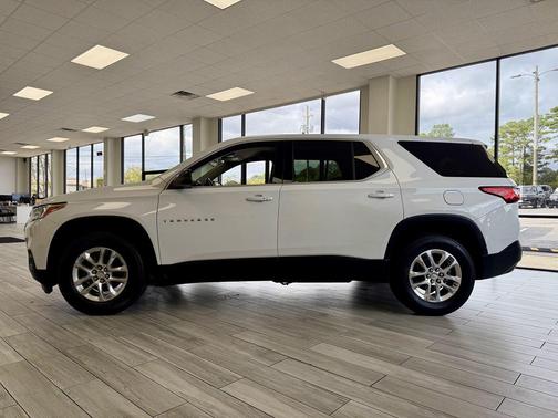 2021 Chevrolet Traverse LS