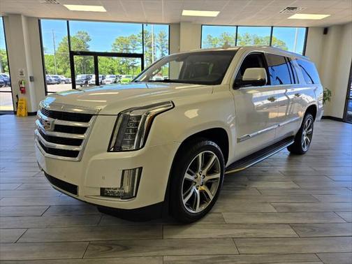 2016 Cadillac Escalade ESV Luxury