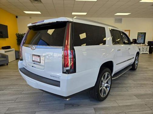 2016 Cadillac Escalade ESV Luxury