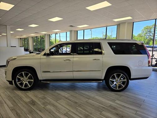 2016 Cadillac Escalade ESV Luxury
