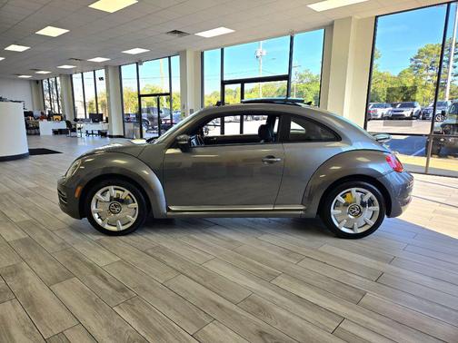 2017 Volkswagen Beetle SE