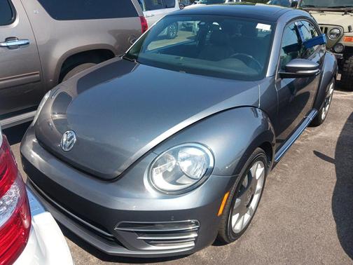 2017 Volkswagen Beetle SE