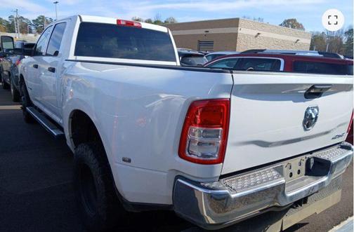 2020 RAM 3500 Tradesman Crew Cab 4x4 8' Box