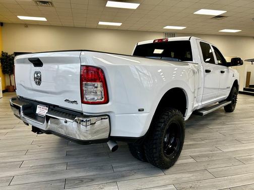 2020 RAM 3500 Tradesman Crew Cab 4x4 8' Box