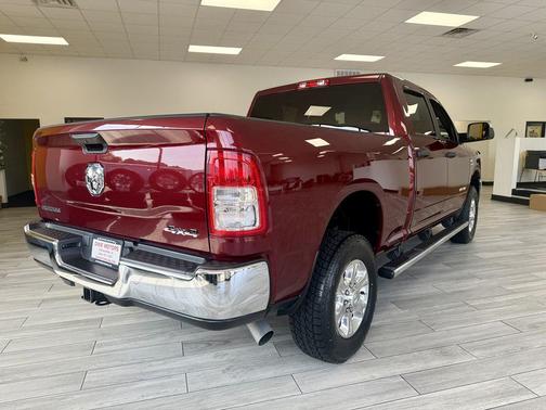 2022 RAM 2500 Big Horn Crew Cab 4x4 6'4' Box