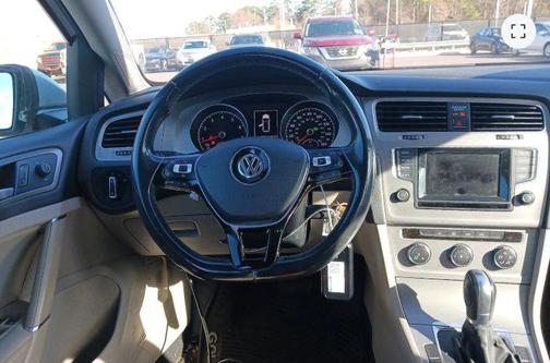 2015 Volkswagen Golf SportWagen TSI S 4-Door
