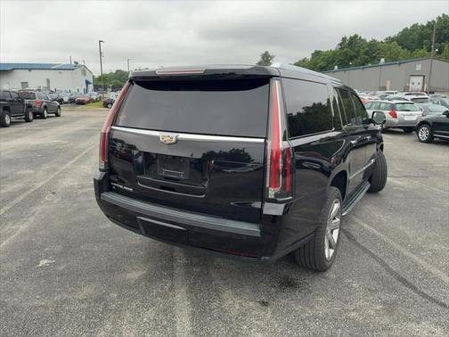 2019 Cadillac Escalade ESV Luxury