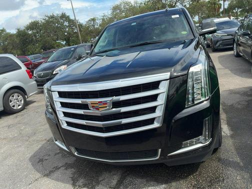 2018 Cadillac Escalade Base