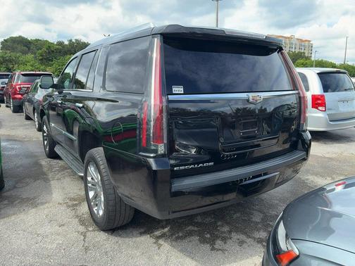 2018 Cadillac Escalade Base